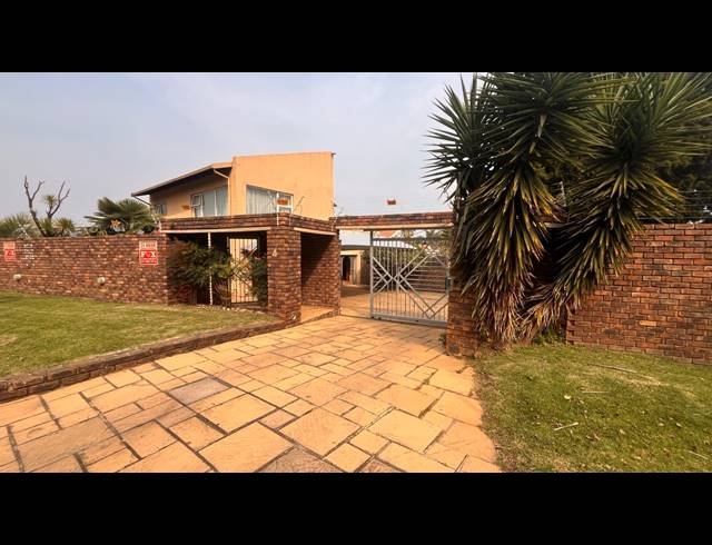 4 BEDROOM HOUSE FOR SALE IN BRACKENDOWNS